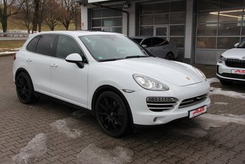 Porsche Cayenne 3.0d 245PS Platinium Edition Panoramadach Luftfederung Adaptiv Sitze Sitzbelüftung