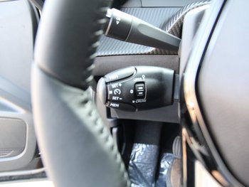 Peugeot 2008 1.2i Style LED Smart Link