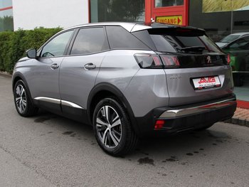 Peugeot 3008 1.2i Allure Pack Adaptiv Tempomat Navigation LED 18 ZOLL Keyless Kamera