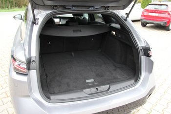 Peugeot 308 SW 1.2i GT LED Adaptiv-Tempomat CAM ALU 18 ZOLL