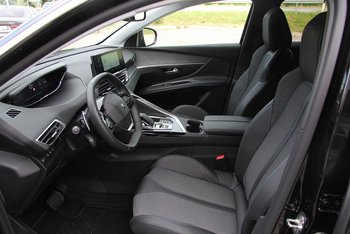 Peugeot 3008 1.2i Allure Pack Navigation LED 18 ZOLL Keyless Kamera
