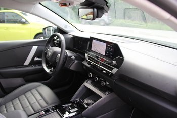 Citroen C4X 1.2i 131PS MAX LED CAM 18 ZOLL TEILLEDER ADAPTIV-TEMPOMAT