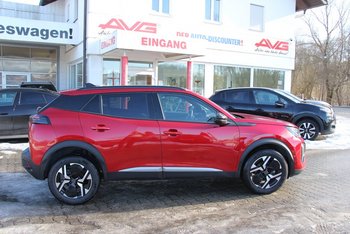 Peugeot 2008 1.2i Allure Navigation LED 17 ZOLL