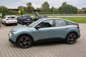 Citroen C4 1.2i 131PS Automatik PLUS LED Navigation Tom Tom Kamera ALU 18 ZOLL