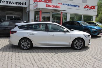 Ford Focus Turnier 1.0 155PS ST-LINE LED Adaptiv Tempomat CAM 17ZOLL