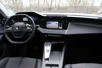 Peugeot 408 Mild Hybrid 145PS Automatik Allure Adaptiv Tempomat LED