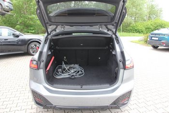 BMW U06 225e xDrive Hybrid 245PS M-SPORT Panoramadach Adaptiv -LED Innovationspaket