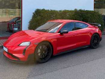 Porsche TAYCAN Turbo GT WEISSACH 1033PS Blackline-Paket Bose Schwellerverkleidung Race TEX Active Ride
