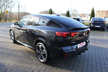 BMW X2 sDrive18d M-Sport Pro Adaptiv-LED Sitzheizung Wireless