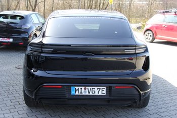 Porsche Macan Turbo Elektro 639PS Allrad Matrix-LED HUD 22ZOLL HA-Lenkung AHK
