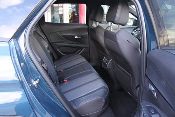 Peugeot 3008 1.2i Allure Navigation LED 18 ZOLL Keyless Kamera