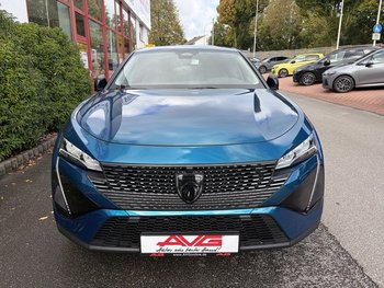 Peugeot 408 1.6e HYBRID LED Adaptiv Tempomat ALU 19 ZOLL CAM