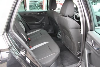 Skoda Kamiq TSI Selection Kamera Klimaautomatik LED ALU 16 ZOLL Sunset Smart Link