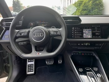 Audi A3 Sportback 40 TFSIe PHEV HYBRID S-LINE MATRIX-LED Komf-Paket Plus