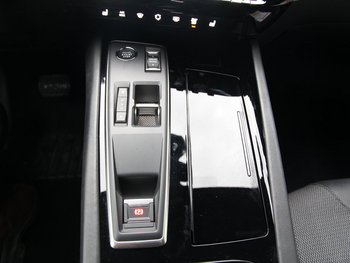 Peugeot 508 1.6e HYBRID Allure FULL-LED Adaptiv Tempomat Sunset NAV Keyless