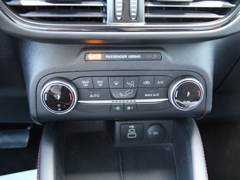 Ford KUGA 2.0d ST-LINE NAV CAM ALU 18 ZOLL