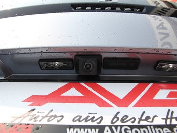 Peugeot 5008 1.2i Allure Pack 7 Sitze Navigation ALU 18 ZOLL