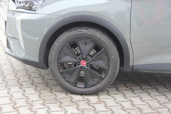 DS Automobiles DS7 Plug in Hybrid 299PS Allrad Performance Line LED NAV 19Zoll