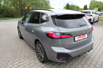BMW U06 225e xDrive Hybrid 245PS M-SPORT Panoramadach Adaptiv -LED Innovationspaket