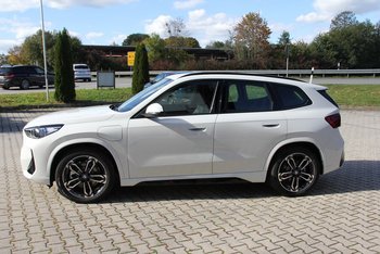 BMW X1 xDrive25e M-Sport Premium-Paket Adap-LED 19 ZOLL HUD