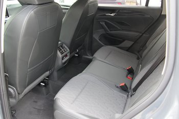 VW Tiguan 2.0 TDI 150PS LIFE LED Winterpaket CAM