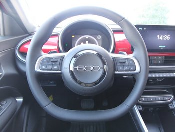 FIAT 600 1.2 Mild Hybrid 145PS Automatik LED wireless CAM 17ZOLL