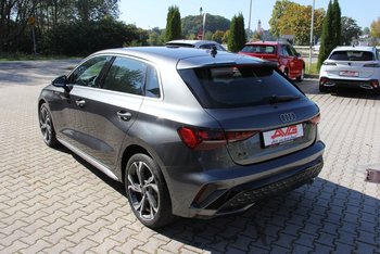 Audi A3 Sportback 40 TFSIe PHEV HYBRID S-LINE MATRIX-LED Komf-Paket Plus