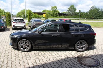 Ford Focus Turnier 1.0 155PS ST-LINE LED Adaptiv Tempomat CAM 17ZOLL