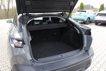 Peugeot 408 Mild Hybrid 145PS Automatik Allure Adaptiv Tempomat LED