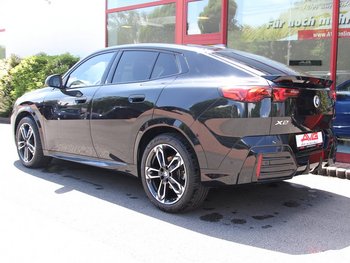 BMW X2 xDrive20d Automatik M-Sport Panoramadach Adap-LED 19 ZOLL