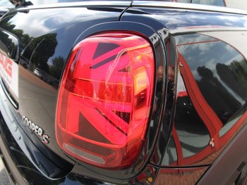 Mini Cooper S 2.0i 192PS JCW Panorama LED Scheinwerfer Sitzheizung Wireless