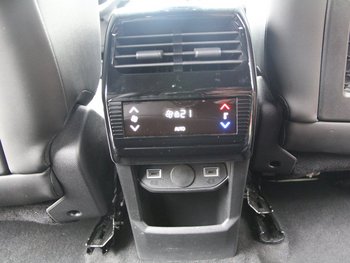 Peugeot 5008 1.2i 145PS GT FULL-LED 7 Sitze Sitzheizung 19ZOLL