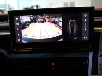 Citroen C3 Elektro MAX LED Sunset Wireless Charging 17 ZOLL