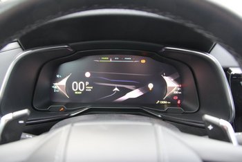 DS Automobiles DS7 Plug in Hybrid 299PS Allrad RIVOLI LED NAV 19Zoll