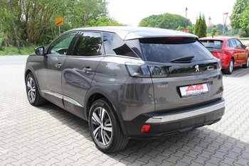 Peugeot 3008 1.2i Allure Navigation LED 18 ZOLL Keyless Kamera