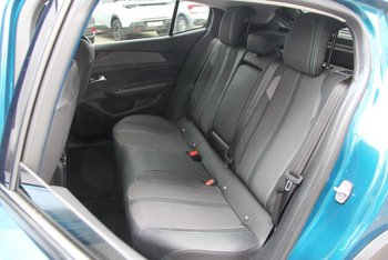 Peugeot 408 Mild Hybrid 145PS Automatik Allure Adaptiv Tempomat LED