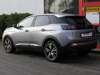 Peugeot 3008 HYBRID (PHEV) 181PS Allure LED NAVI Kamera Adaptiv Tempomat 18 ZOLL