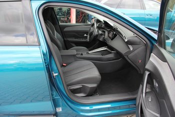 Peugeot 408 1.6e HYBRID LED Adaptiv Tempomat ALU 19 ZOLL CAM