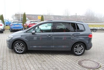 VW Touran 1.5 TSI DSG Comfortline 7 Sitze LED NAVI Winter-Paket Adaptiv Tempomat