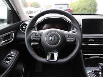 MG EHS 1.5 T-GDI HYBRID 258PS Luxury Panoramadach LED NAVI-Link Sitzheizung CAM ALU 17 ZOLL