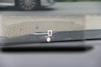 Citroen C4 1.2i 131PS MAX Head up Display LED Navigation 360 Grad Kamera