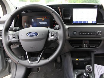 Ford Tourneo Courier 1.0 125PS Titanium Kamera Klimaautomatik