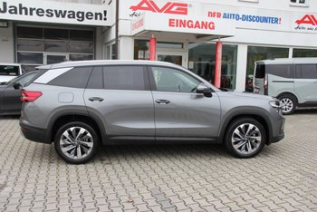 Skoda Kodiaq 2.0 TDI 150PS 7 SITZE LED Sitzheizung Kamera 19 ZOLL