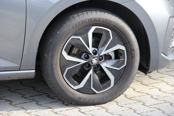 Skoda Scala TSI Selection Kamera Klimaautomatik LED ALU 16 ZOLL Sunset Smart Link