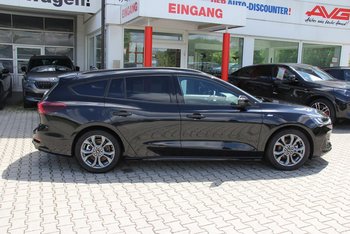 Ford Focus Turnier 1.0 155PS ST-LINE LED Adaptiv Tempomat CAM 17ZOLL