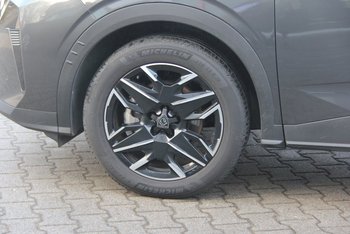 Peugeot 5008 1.2i 145PS GT FULL-LED 7 Sitze Sitzheizung 19ZOLL