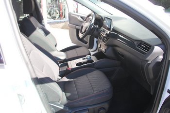 Ford KUGA 2.0d ST-LINE NAV CAM ALU 18 ZOLL