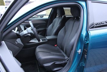 Peugeot 408 1.6e HYBRID GT FULL-LED Adaptiv Tempomat Lenkradheizung