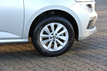 Skoda Kamiq TSI Selection Kamera Klimaautomatik LED ALU 16 ZOLL Sunset Smart Link