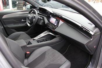 Peugeot 408 1.6e HYBRID GT FULL-LED Night Vision